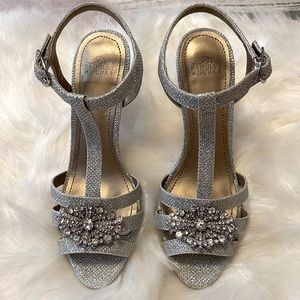 Badgley Mischka silver glitter T-strap embellished dressy shoe